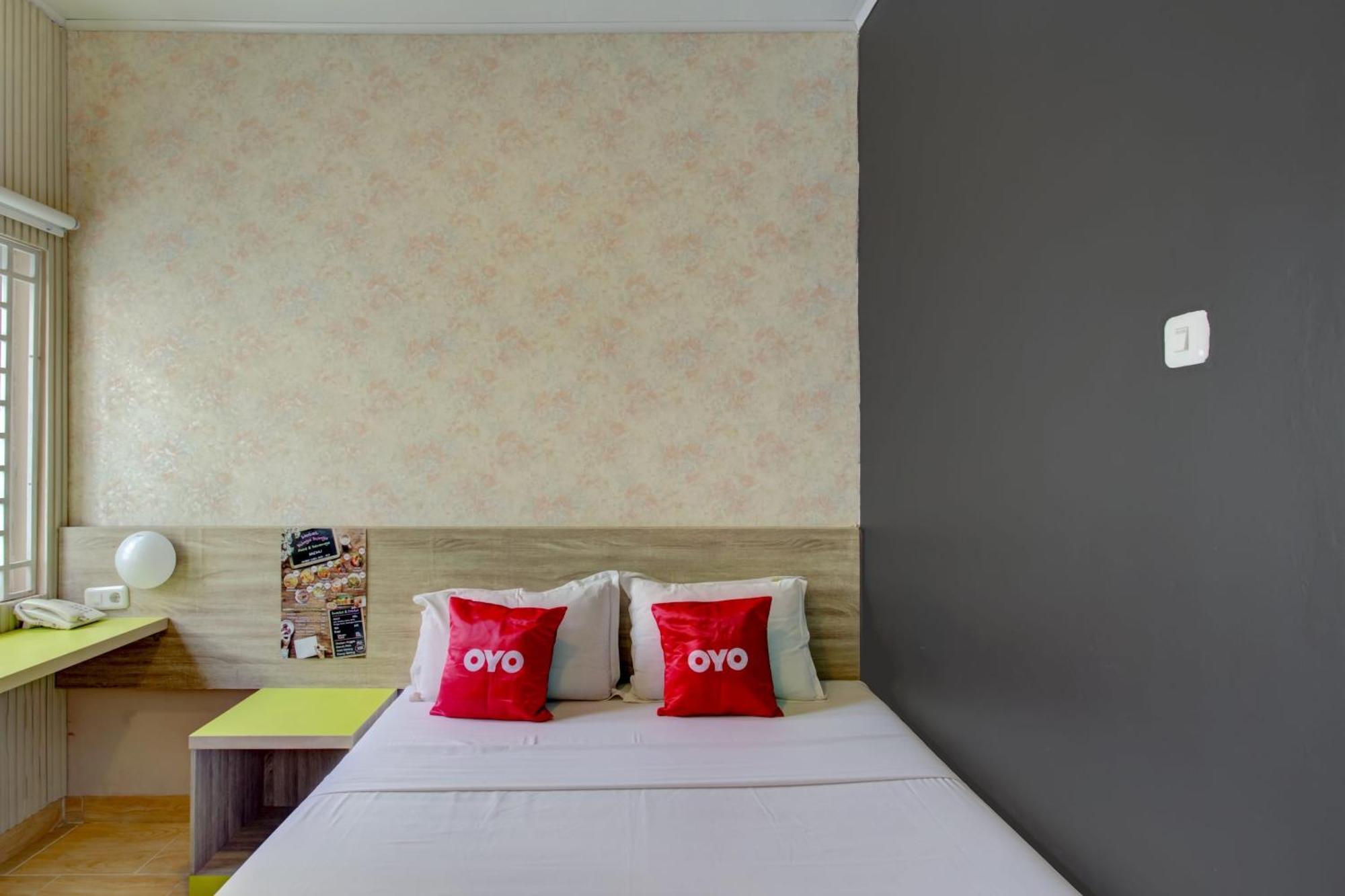 Hotel O Gambir Near Juanda Station Formerly Bunga Dahlia Jakarta Exterior foto